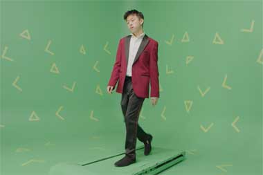 Rich Brian Rilis Video Musik yang Memungkinkan Penggemar Menyuntingnya