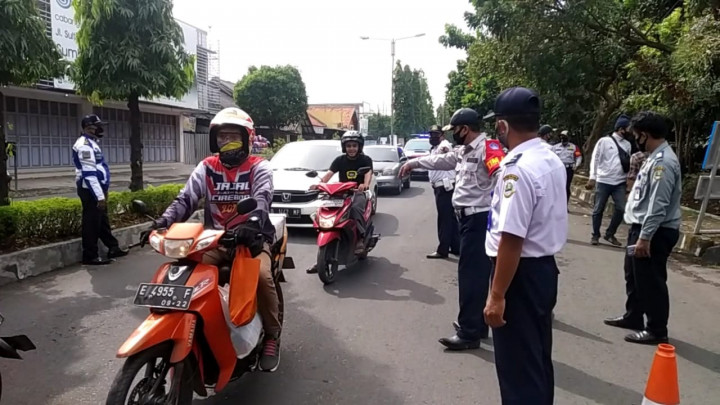 Wajib Pakai Masker di Cirebon Disosialisasikan Lagi