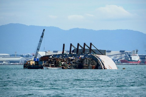 Menteri Edhy Buka Opsi Penenggelaman Kapal Ilegal
