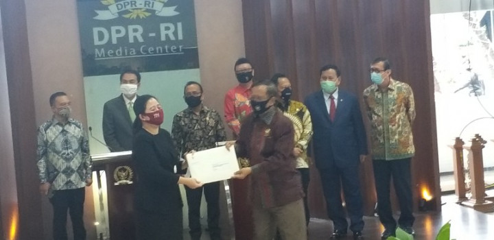 Alasan DPR Belum Bahas Pergantian RUU HIP saat Paripurna