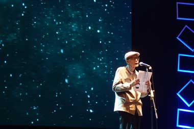 Kisah Puisi Hujan Bulan Juni, Ditulis Sapardi dalam Waktu Singkat