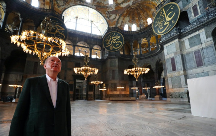 Erdogan Lakukan Inspeksi ke Hagia Sofia Usai Diubah Jadi Masjid
