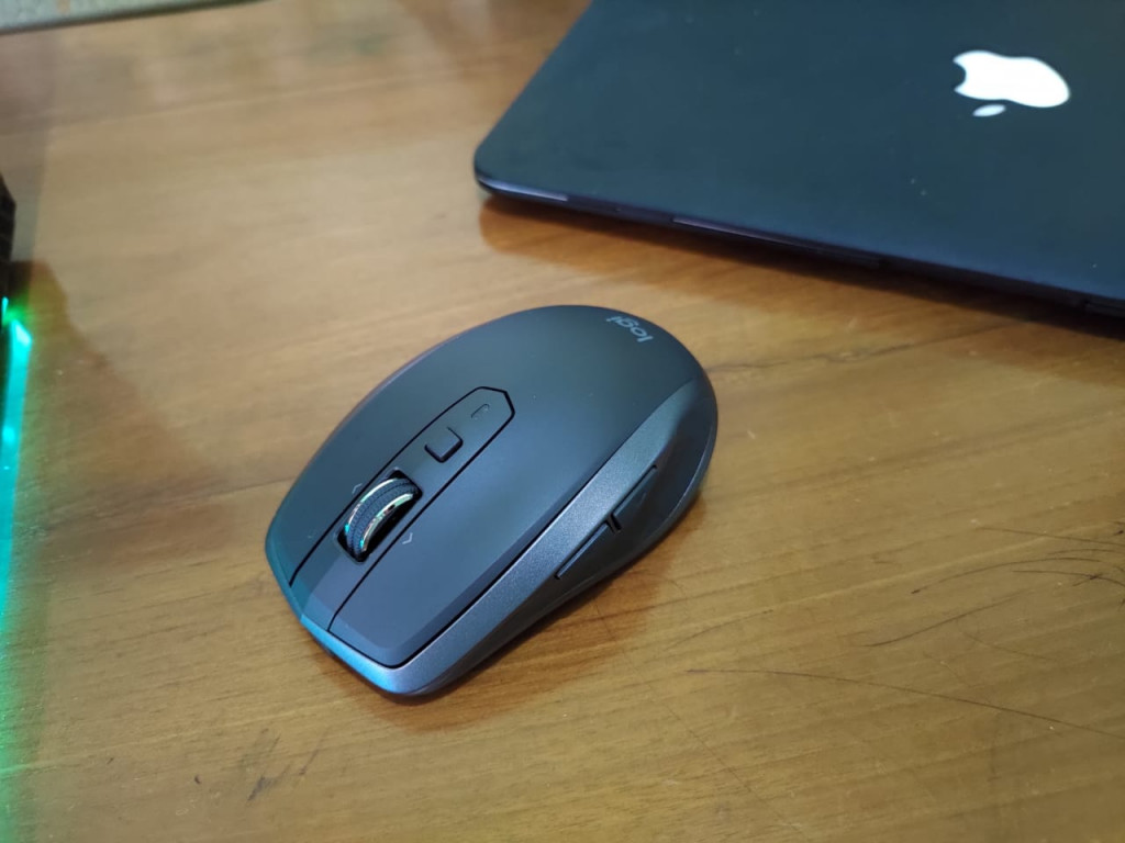 Logitech MX Anywhere 2S.