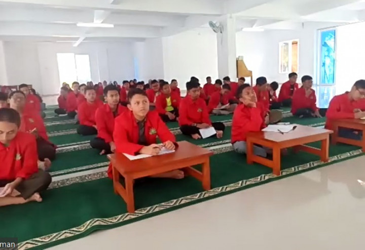 Metro TV Berbagi Beri Edukasi <i>Public Speaking</i>