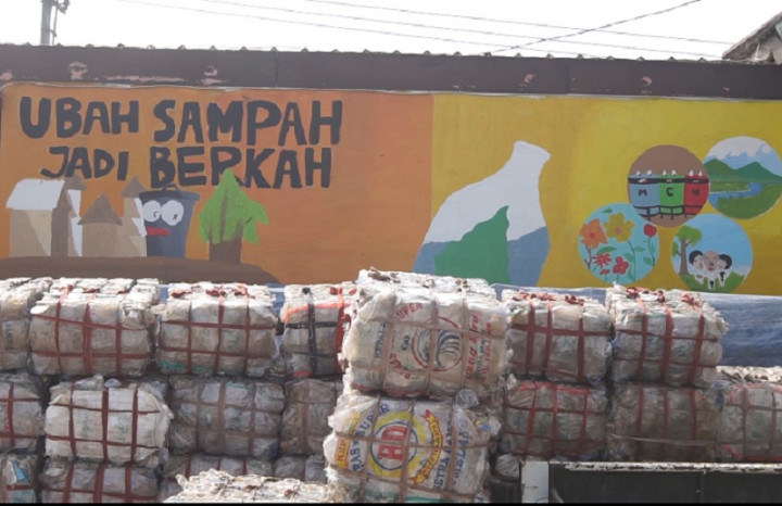 Gaya Milenial Bandung Ubah Sampah Jadi Berkah
