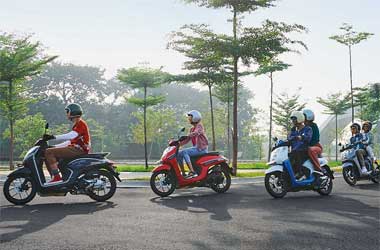 9 Trik Ampuh Merawat Motor Matic agar Awet