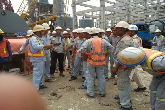 Pekerja Tiongkok. Foto : Medcom.id.