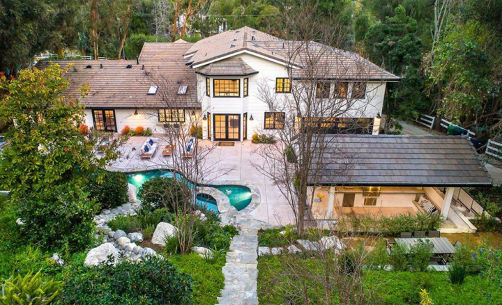 Miley Cyrus Jual Rumah Hidden Hills Seharga Rp72 Miliar