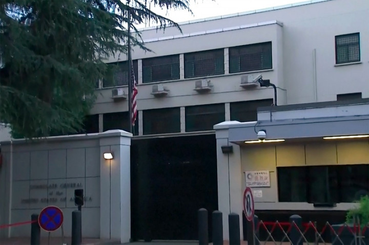 Bendera AS Diturunkan dari Gedung Konsulat di Tiongkok