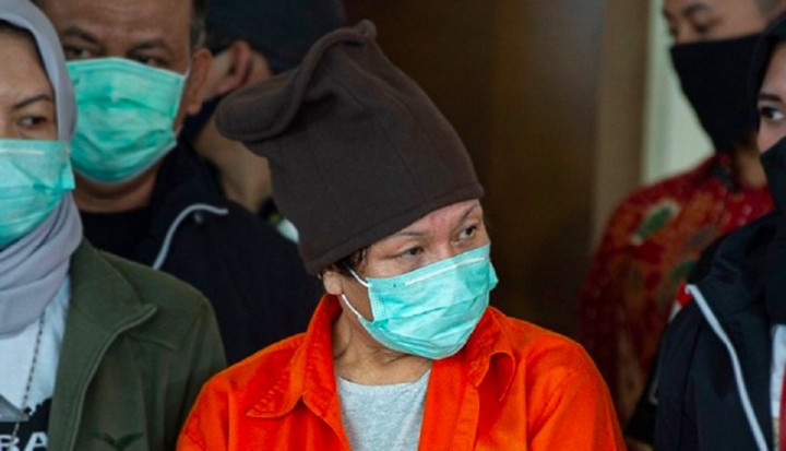 Maria Pauline Paksa Dirut PT Metranta Teken Sejumlah Dokumen