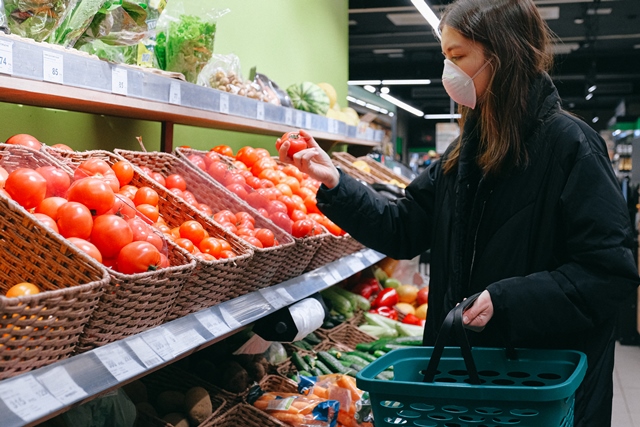 Berikut ini tips aman dan nyaman berbelanja saat pandemi covid-19. (Foto: Pexels.com)
