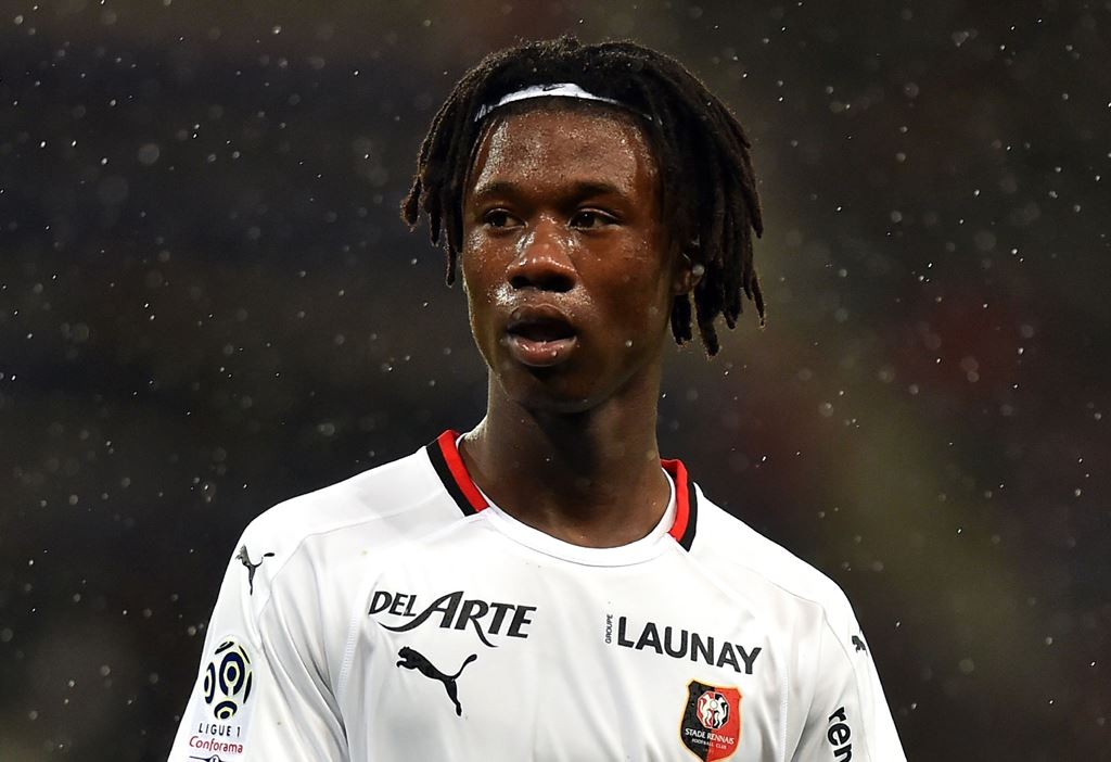 Gelandang Rennes, Eduardo Camavinga (AFP/Remy Gabalada)