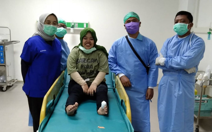 Kekeyi Dirawat di Rumah Sakit Setelah Terinjak Sapi