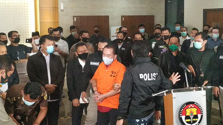 Gambar ini memiliki atribut alt yang kosong; nama filenya adalah tVnwyEuv76.jpg