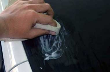 6 Langkah Mudah Membersihkan Jamur Kaca Mobil