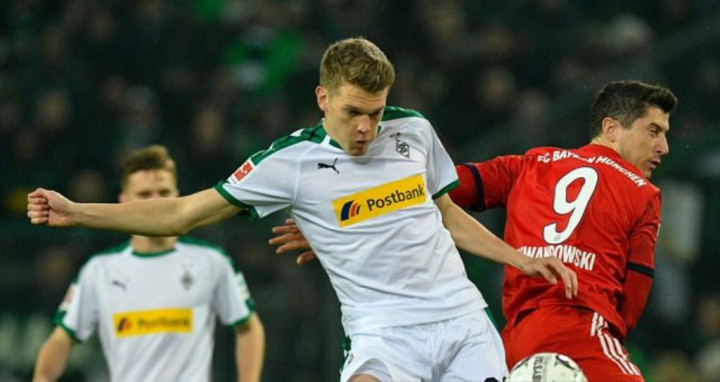 Matthias Ginter Abaikan Ketertarikan Chelsea dan Inter Milan