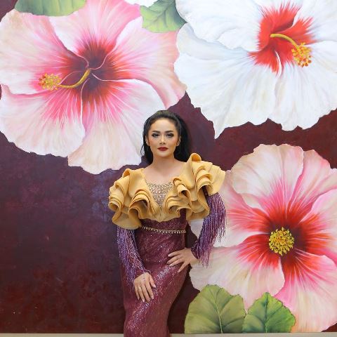 Perawatan Wajah DNA Ikan Salmon ala Krisdayanti