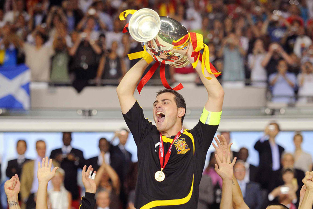 Iker Casillas Resmi Pensiun