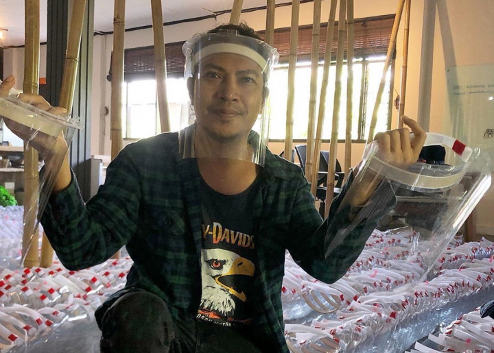 Kisah Inspiratif Robi Navicula Melawan Covid-19: Buat Hand Sanitizer dan APD