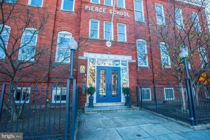 Pebasket LA Lakers Dwight Howard Jual Rumah Rp29 Miliar