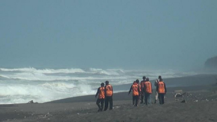 5 Wisatawan Hanyut di Pantai Bantul Masih Dicari