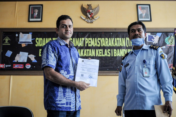 Nazaruddin Habiskan Waktu di Lapas dengan Beribadah