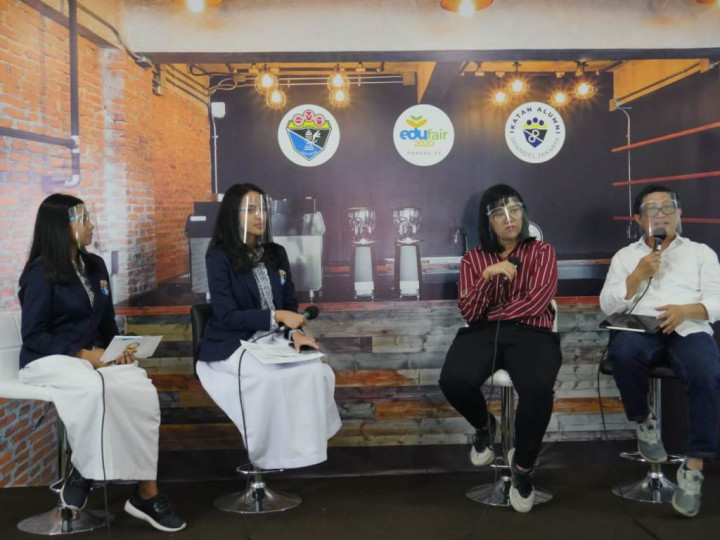 Teknologi Jangan Menihilkan Peran Guru