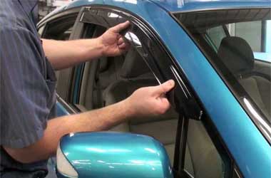 Fungsi Talang Air Mobil saat Musim Hujan