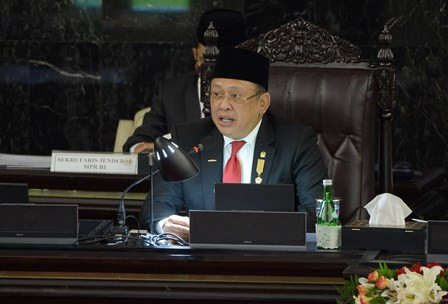 Ketua MPR Ingatkan Ancaman Resesi Ekonomi