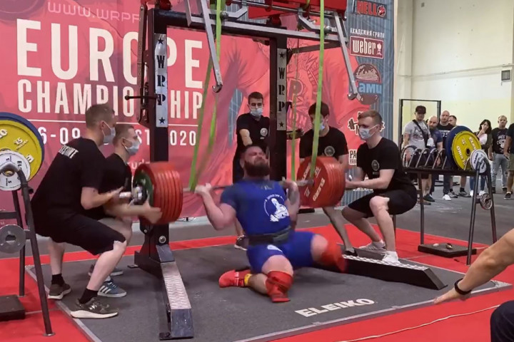 Atlet Angkat Berat Rusia Cedera Lutut Saat Angkat Beban 400 Kg