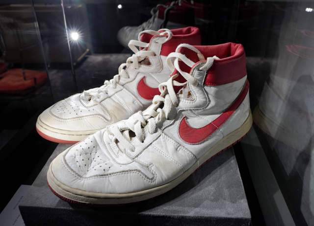 Sepatu Legenda NBA Michael Jordan Dijual Rp9,2 miliar
