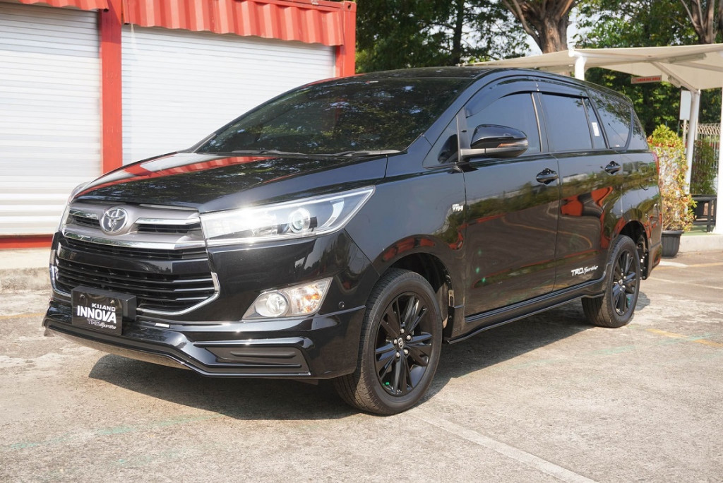 ?Tampil Sporty Toyota Kijang Innova TRD Sportivo Limited. Toyota