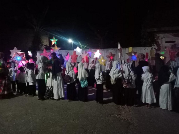 Sumenep Sambut Tahun Baru Islam dengan Pawai Lampion