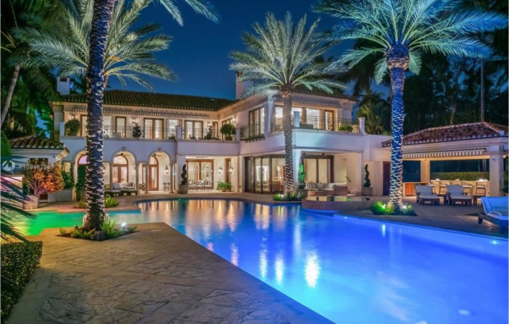 Intip Mewahnya Rumah Jennifer Lopez Seharga Rp590 Miliar