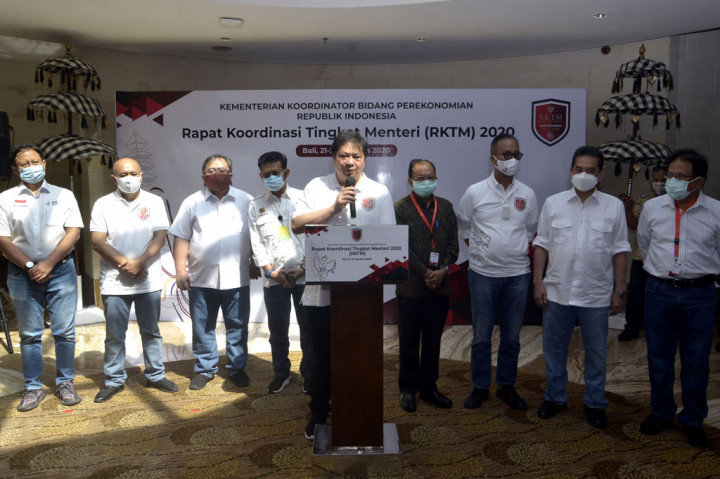 Menteri Bidang Perekonomian Bahas Penanganan Dampak Pandemi Covid-19