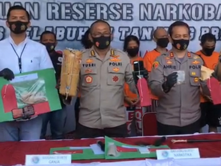 Kronologi Penangkapan Drummer J-Rocks Terkait Narkoba