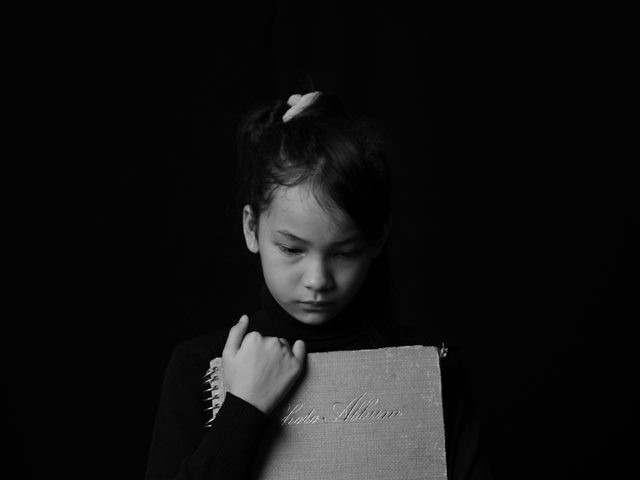 Hati-hati Kelopak Mata Jatuh pada Anak-anak