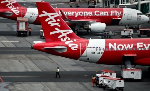 Pendapatan AirAsia Jeblok