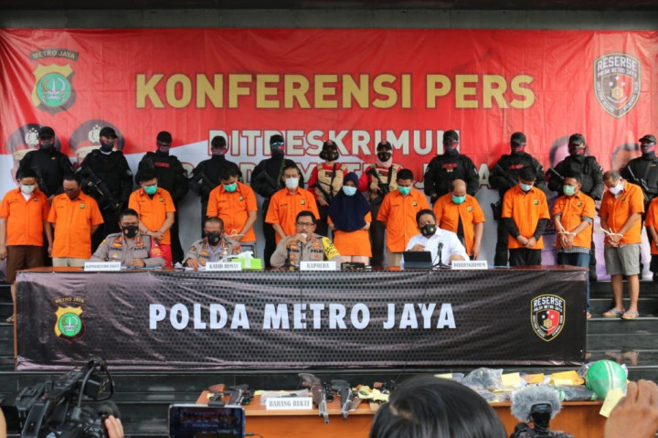 Polisi Gelar Rekonstruksi Penembakan Bos Pelayaran