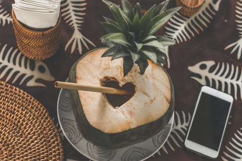 Manfaat Air Kelapa dan Hubungannya dengan Covid-19