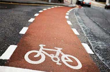 5 Garis Marka Jalan Ini Wajib Dipahami Pengendara