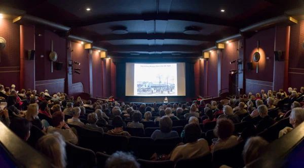 CCTV Bioskop Pantau Ketat Protokol Kesehatan