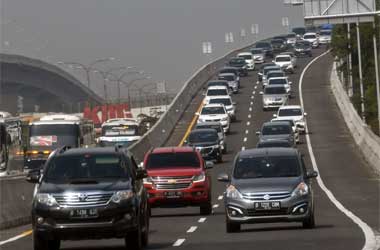 Pentingnya Logika dan Gaya Berkendara dengan Kondisi Sekitar