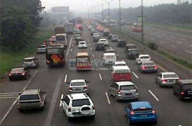 Jaga Kecepatan di Tol, Sesuaikan Kondisi Jalan