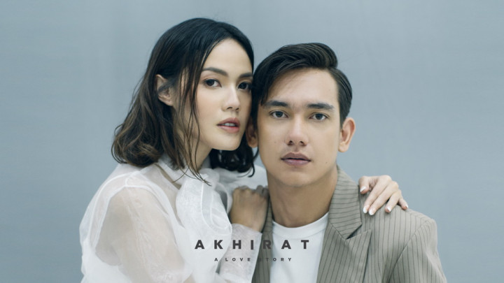 Adipati Dolken dan Della Dartyan Kembali Bertemu di Film Akhirat