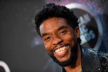 Chadwick Boseman Sang Black Panther 4 Tahun Berjuang Lawan Kanker Usus