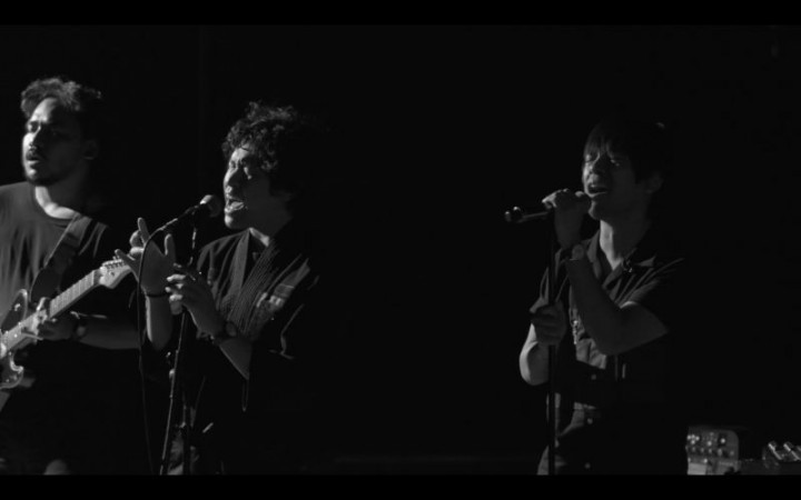 Kisah Pemuda yang Menyelinap di Panggung .Feast dan The Panturas