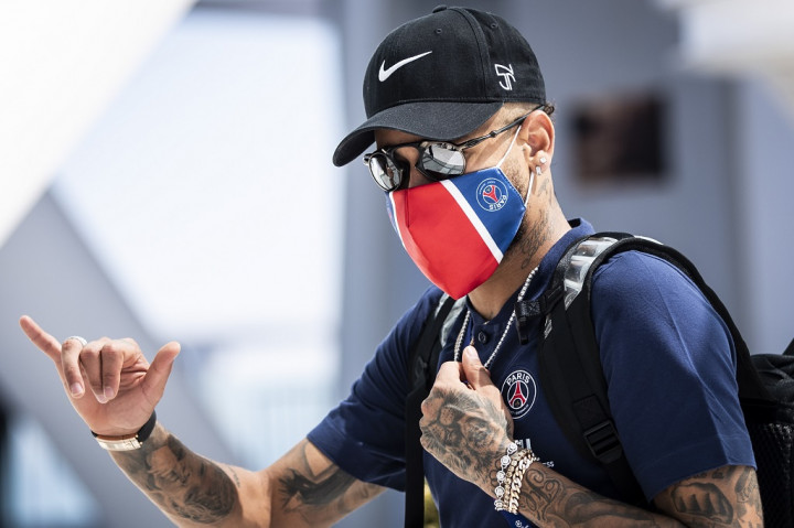 Neymar Bukan Lagi Atlet Nike