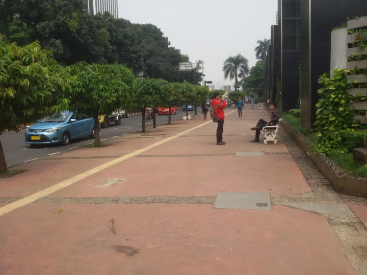 UMKM Bakal Difasilitasi Berjualan di Trotoar Jakarta