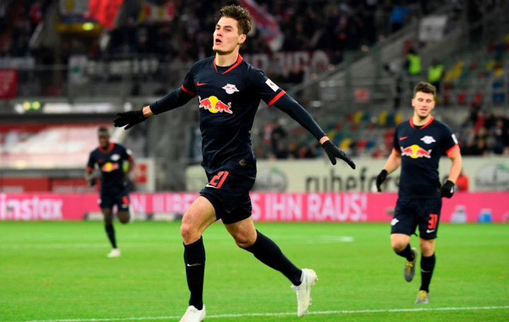 Patrik Schick Makin Dekat dengan Leverkusen